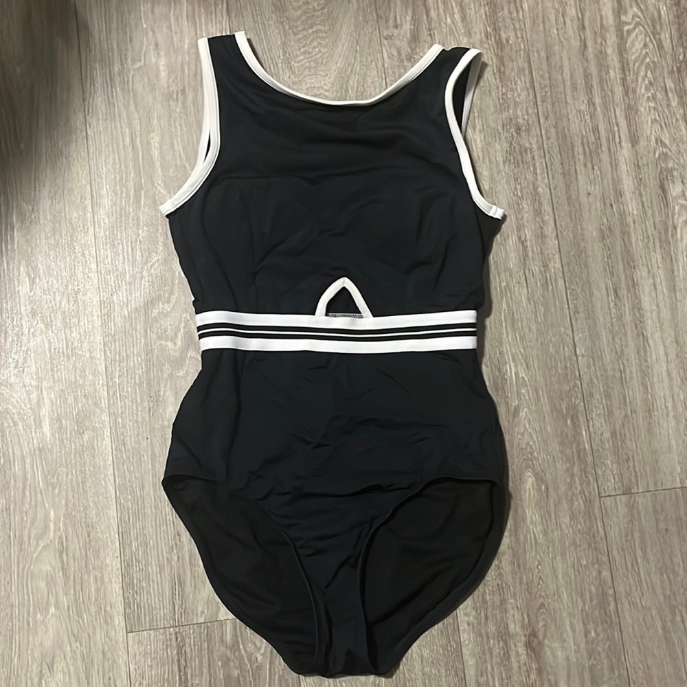 Lime Ricki medium one piece with cut out accent